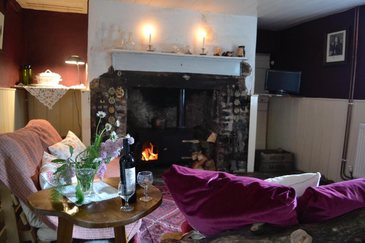 New Inn Brilley Whitney Extérieur photo